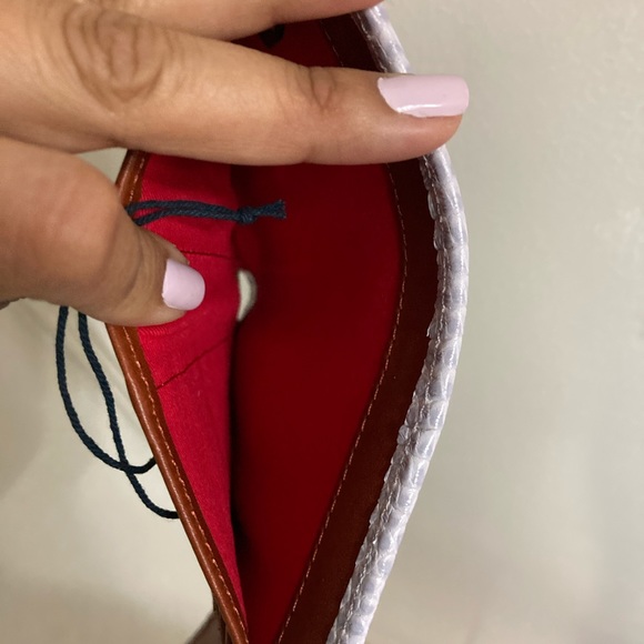 Dooney and bourke wallet - Picture 5 of 8